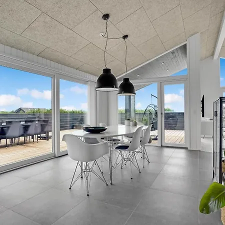 Cozy In With Wifi Holiday home